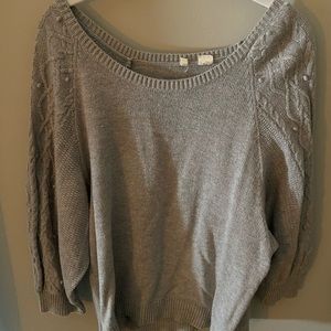 Grey sweater with details